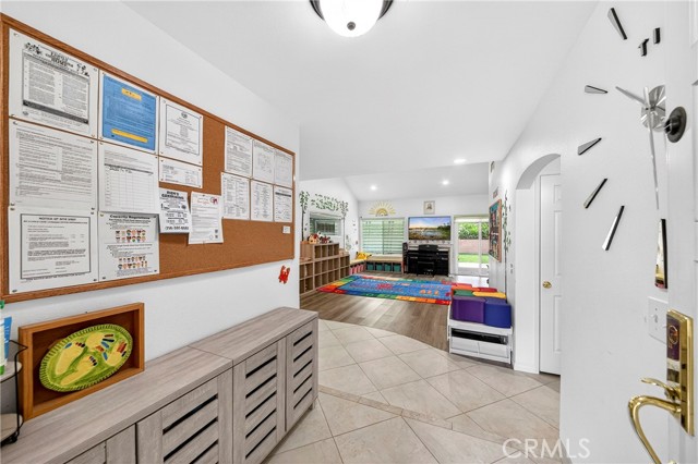 Detail Gallery Image 6 of 53 For 198 Sunflower, Brea,  CA 92821 - 3 Beds | 2/1 Baths