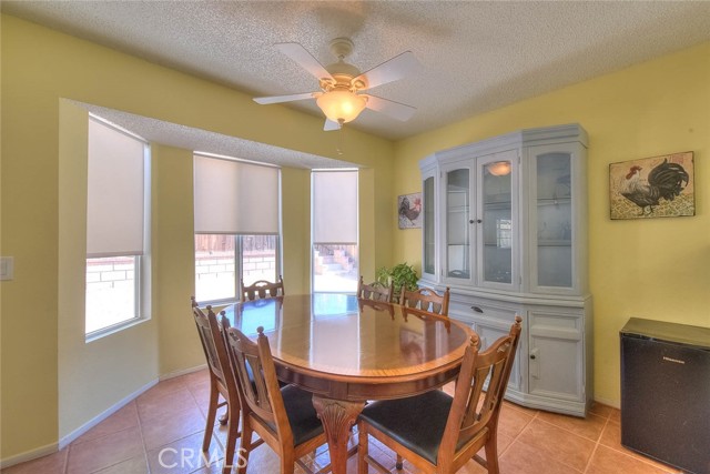 Detail Gallery Image 17 of 49 For 12437 Goldstone, Victorville,  CA 92392 - 3 Beds | 2 Baths