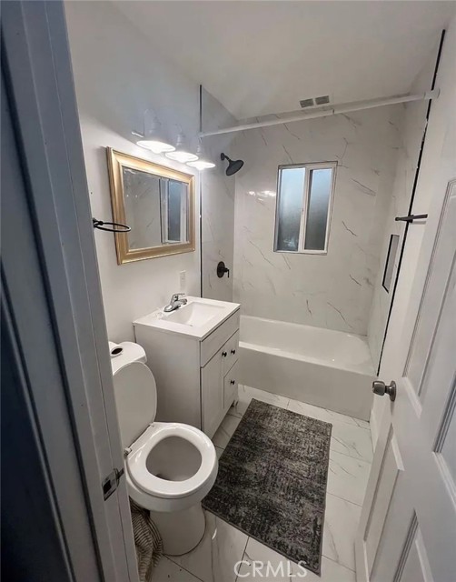 Detail Gallery Image 8 of 9 For 5313 W 120th St, Inglewood,  CA 90304 - 2 Beds | 1 Baths