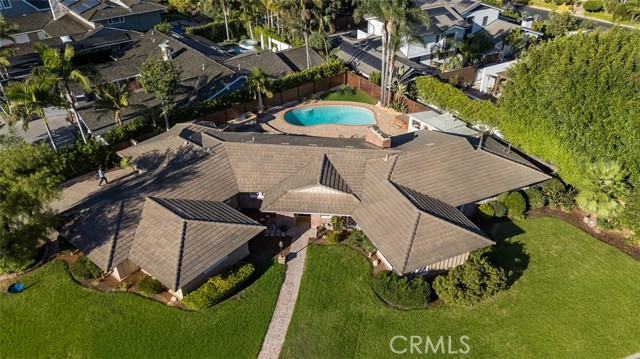 Image 43 of 53 For 1430 La Perla Avenue