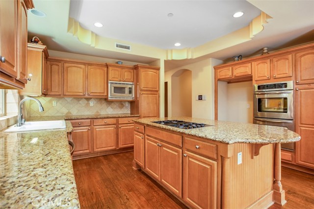 1916 Nelson Avenue, Redondo Beach, California 90278, 4 Bedrooms Bedrooms, ,2 BathroomsBathrooms,Residential,Sold,Nelson,SB21159476