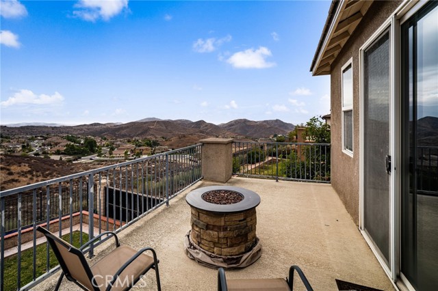 16219 Skyridge Drive, Riverside CA: https://media.crmls.org/medias/8e2df92e-bf68-48a2-be0d-99d81dc55819.jpg