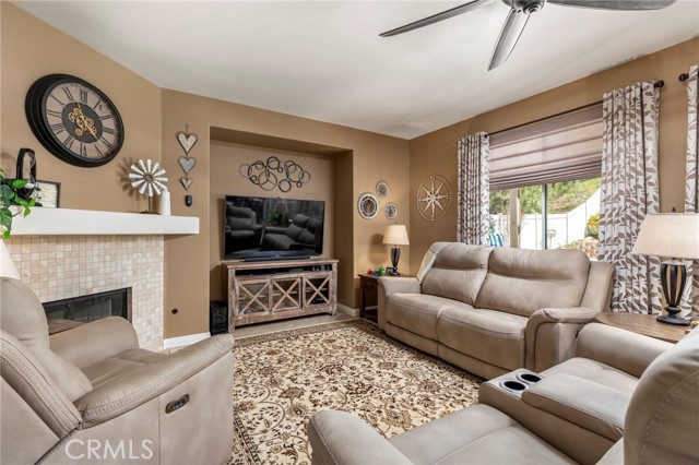 Detail Gallery Image 11 of 34 For 45166 via Quivera, Temecula,  CA 92592 - 3 Beds | 2/1 Baths