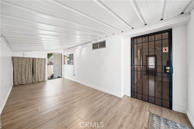 Detail Gallery Image 6 of 23 For 1035 E Huntington Dr., Monrovia,  CA 91016 - 2 Beds | 2 Baths