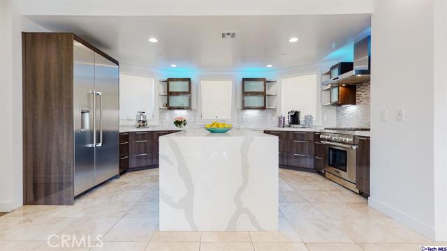 4 Bed Home for Sale in Los Angeles, California
