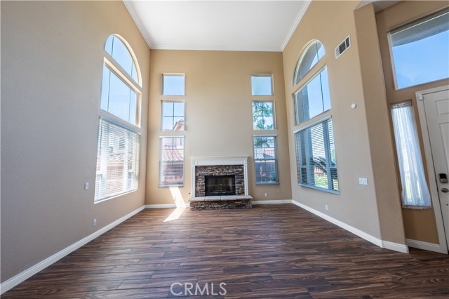 31465 Inverness Court, Temecula CA: https://media.crmls.org/medias/8e2fc8d3-6574-4c77-bd53-ead57785ee4d.jpg