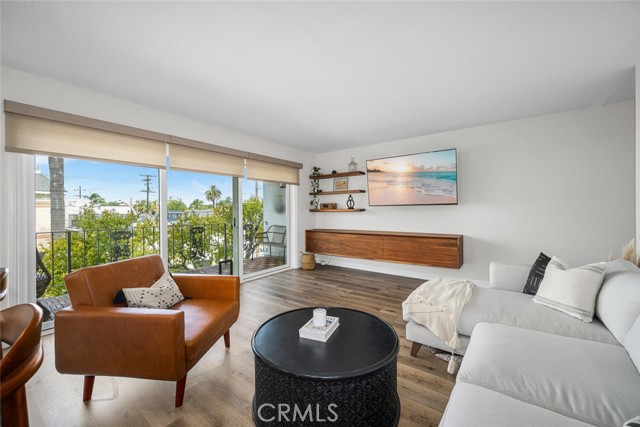226 Grand, Long Beach CA: https://media.crmls.org/medias/8e2fe0fb-6311-4c42-ae7b-b5ee641d1c16.jpg