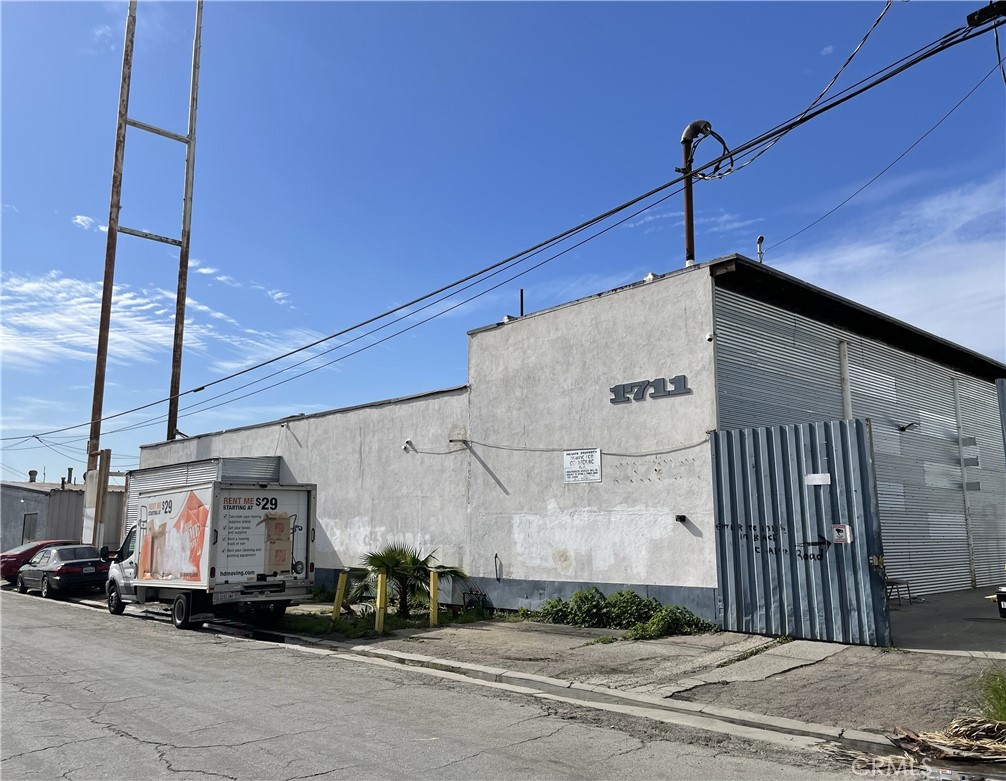 1711 S Bluff Road 1, Montebello, CA 90640