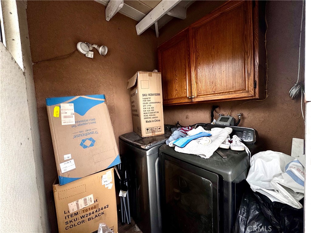 https://media.crmls.org/medias/8e309c5c-8e00-4339-9b67-1f658dfba57a.jpg?preset=X-Large