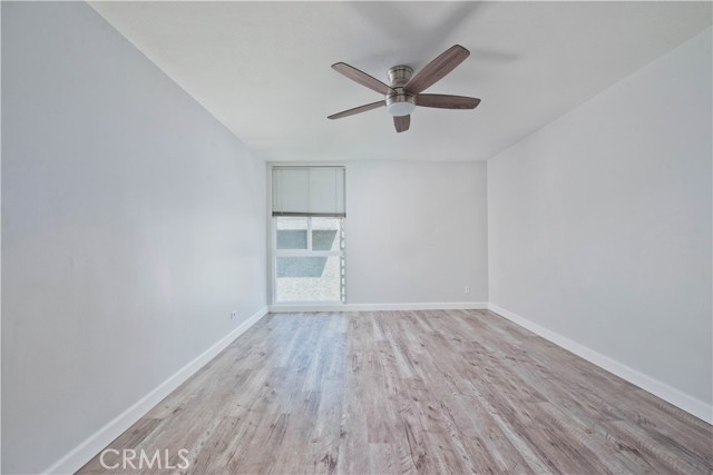 5454 Zelzah Avenue, Encino CA: https://media.crmls.org/medias/8e30bdb4-e71e-4938-ba75-0d9814b004e5.jpg