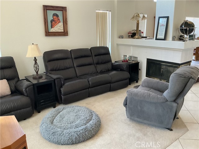 15224 Golden Sands Street, Lake Elsinore CA: https://media.crmls.org/medias/8e30bf82-15bf-42ab-8813-aad857dc0bef.jpg