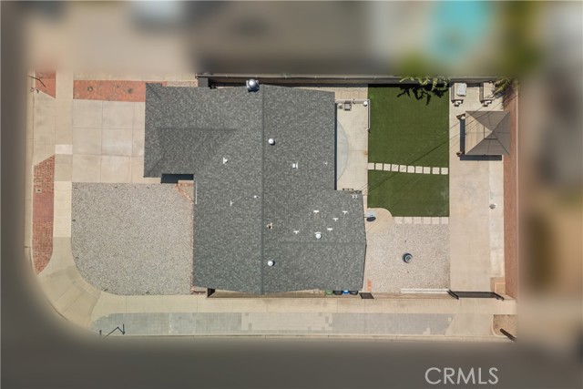 10625 Valjean Avenue, Granada Hills CA: https://media.crmls.org/medias/8e31178b-39f1-402b-88c0-d0fb48fc1541.jpg