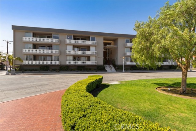 Detail Gallery Image 46 of 67 For 103 Ravenna Dr #23,  Long Beach,  CA 90803 - 2 Beds | 2 Baths