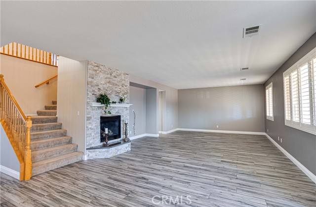 Detail Gallery Image 7 of 14 For 31513 Durazno Ct, Murrieta,  CA 92563 - 4 Beds | 3 Baths