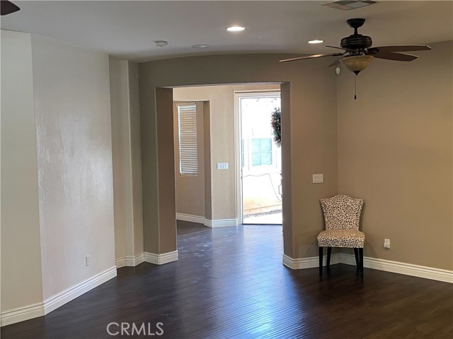 5307 Rose Arbor Lane, Bakersfield CA: https://media.crmls.org/medias/8e31da8b-0f70-4288-8889-2955c39fc504.jpg