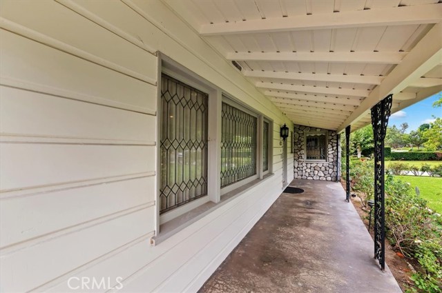 412 S Old Ranch, Arcadia CA: https://media.crmls.org/medias/8e321ad0-7388-496d-ad1e-dbb66f3e8d36.jpg