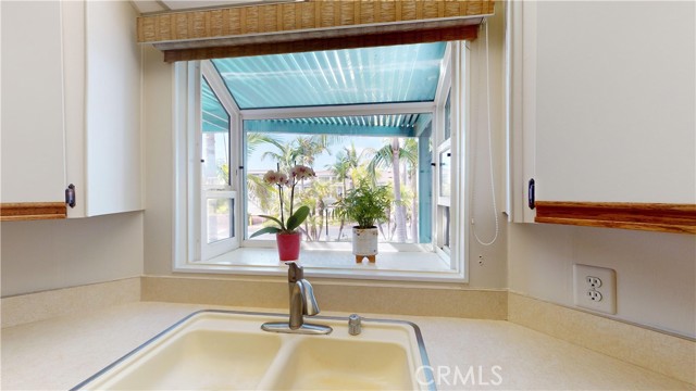 Detail Gallery Image 8 of 63 For 19361 Brookhurst St #43,  Huntington Beach,  CA 92646 - 2 Beds | 2 Baths