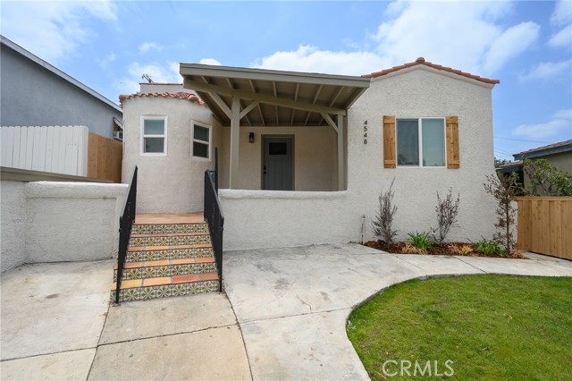 4548 Jade Street, Los Angeles CA: https://media.crmls.org/medias/8e32ccaf-bff2-4ad4-bf28-ad5baf75eae4.jpg