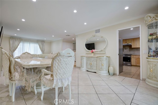 Detail Gallery Image 10 of 52 For 20442 Runnymede, Winnetka,  CA 91306 - 4 Beds | 3 Baths