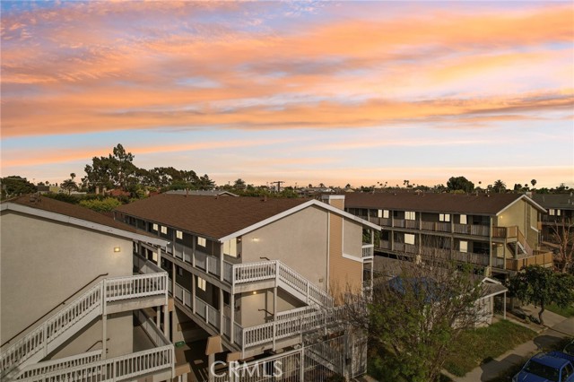 Detail Gallery Image 2 of 22 For 1140 Molino Ave #7,  Long Beach,  CA 90804 - 2 Beds | 2 Baths