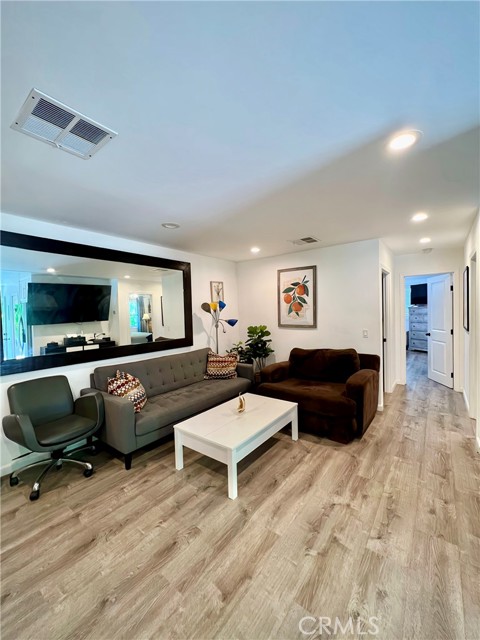 Detail Gallery Image 3 of 18 For 23777 Mulholland Hwy Spc 138, Calabasas,  CA 91302 - 4 Beds | 3 Baths