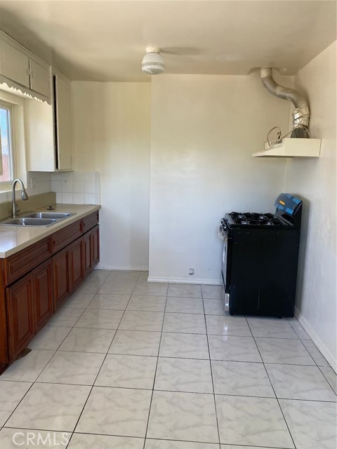 4772 Dwight Street, San Diego CA: https://media.crmls.org/medias/8e3435f6-a623-4999-817a-b6c24b0bd001.jpg