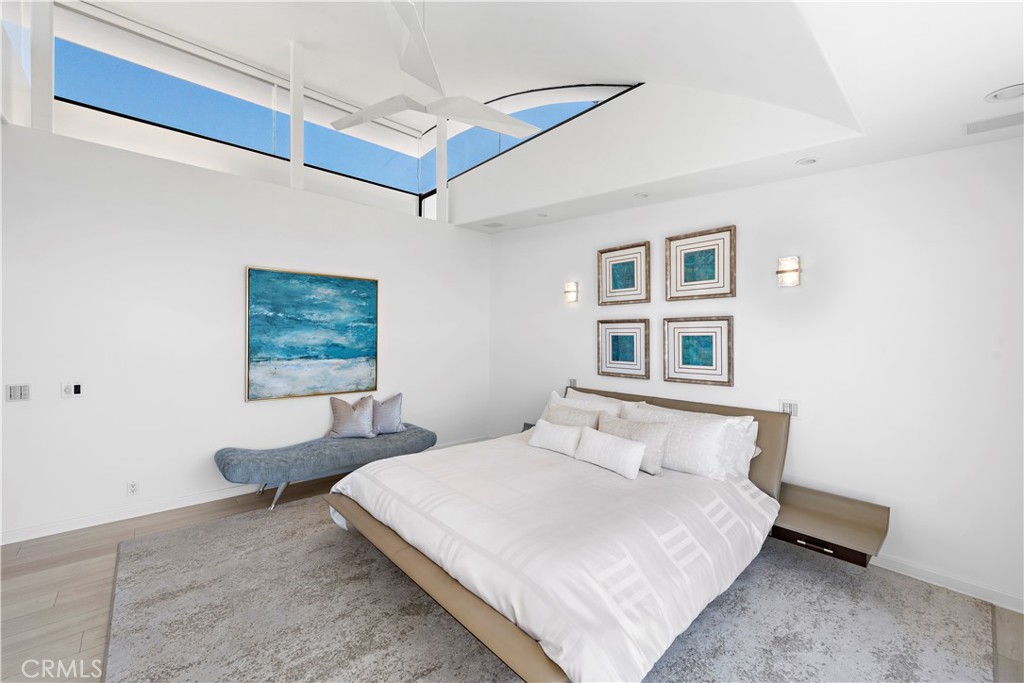 MLS #OC25232441 image #22