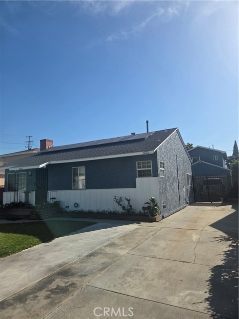 Detail Gallery Image 3 of 15 For 3616 Burton, Lynwood,  CA 90262 - 5 Beds | 4/1 Baths