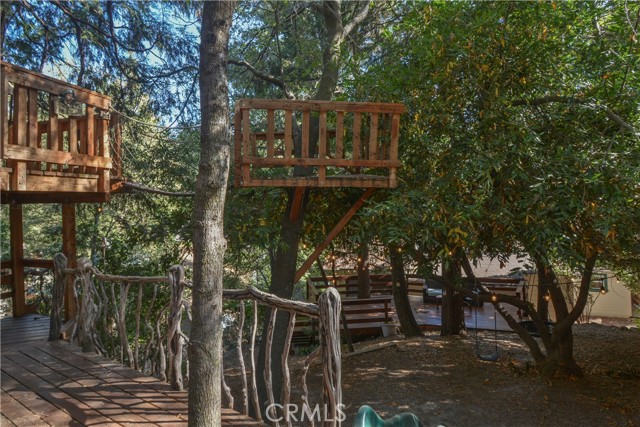 Detail Gallery Image 25 of 33 For 23696 Manzanita Dr, Crestline,  CA 92325 - 2 Beds | 2 Baths