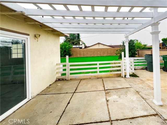 Detail Gallery Image 8 of 33 For 1420 Avenida Del Vista, Corona,  CA 92882 - 4 Beds | 3 Baths