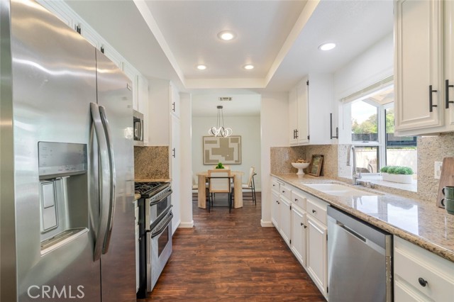 Detail Gallery Image 8 of 31 For 31256 Quail Valley Rd, Castaic,  CA 91384 - 3 Beds | 3 Baths