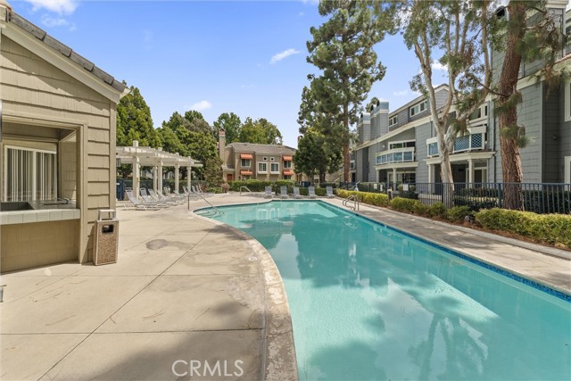7291 Coho Dr, Huntington Beach CA: https://media.crmls.org/medias/8e37d343-0a7b-4f5c-9321-9092fa766976.jpg