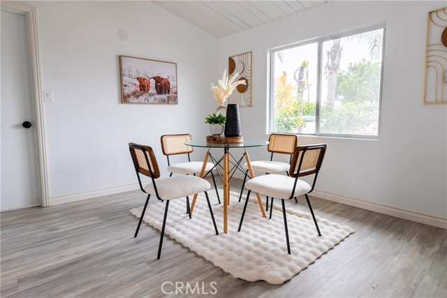 Detail Gallery Image 13 of 25 For 5921 Los Ramos Cir, Buena Park,  CA 90620 - 3 Beds | 2 Baths