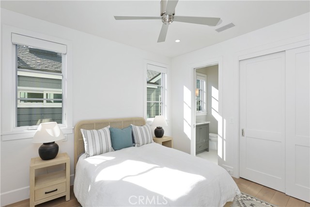 Detail Gallery Image 23 of 42 For 708 Heliotrope, Corona Del Mar,  CA 92625 - 3 Beds | 3 Baths