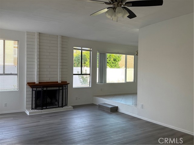 Detail Gallery Image 2 of 14 For 28 Foxhill, Irvine,  CA 92604 - 4 Beds | 3 Baths