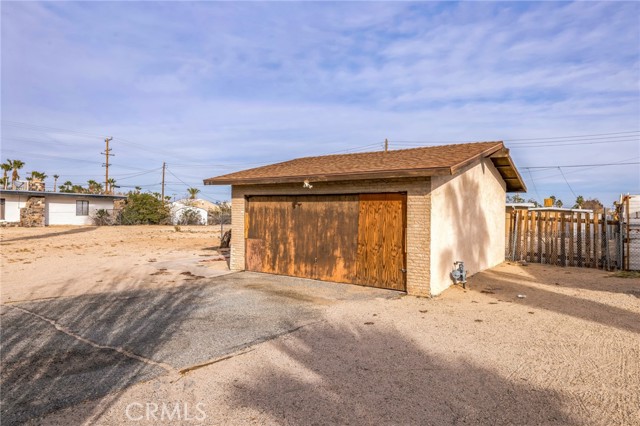 Detail Gallery Image 4 of 30 For 6425 Ocotillo Ave, Twentynine Palms,  CA 92277 - 2 Beds | 1 Baths