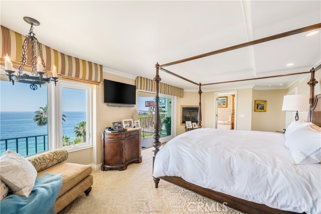 Detail Gallery Image 17 of 43 For 32061 Coast Hwy, Laguna Beach,  CA 92651 - 4 Beds | 4/2 Baths