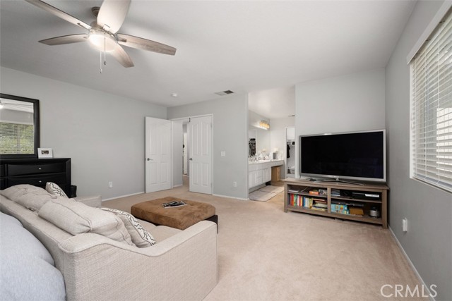1124 Andrew Lane, Corona CA: https://media.crmls.org/medias/8e390ccd-a666-4a01-9ba7-e04a2b7a609c.jpg