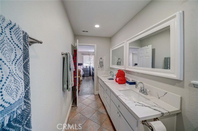 Detail Gallery Image 29 of 39 For 8961 Summerwood Way, Fontana,  CA 92335 - 3 Beds | 2/1 Baths