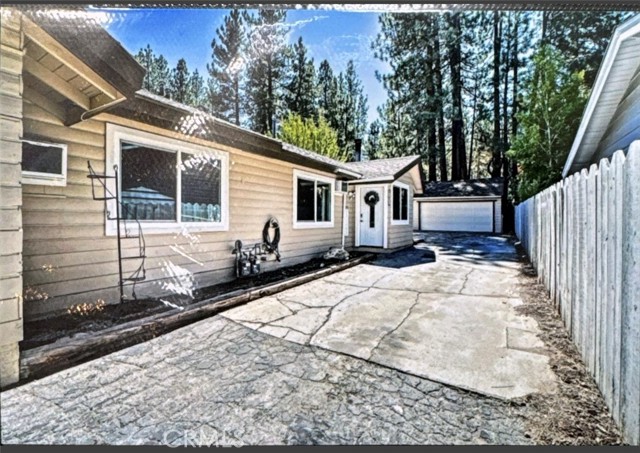 Detail Gallery Image 13 of 29 For 41667 Brownie Ln, Big Bear Lake,  CA 92315 - – Beds | – Baths