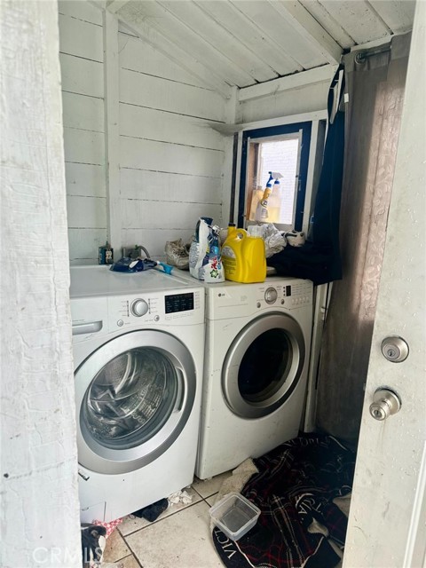 Detail Gallery Image 12 of 12 For 1434 40th, Oakland,  CA 94601 - 3 Beds | 2/1 Baths