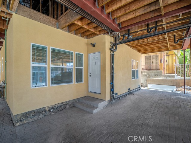 Detail Gallery Image 20 of 22 For 14545 Margate St #1,  Sherman Oaks,  CA 91411 - 3 Beds | 2 Baths