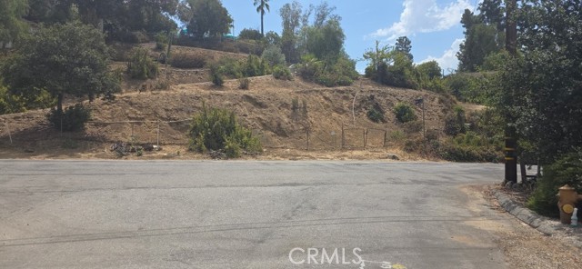 Detail Gallery Image 7 of 8 For 900 Elder Ct, Los Angeles,  CA 90042 - 1 Beds | 1 Baths