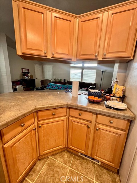 Detail Gallery Image 5 of 11 For 3138 W Dakota Ave #194,  Fresno,  CA 93722 - 3 Beds | 2 Baths