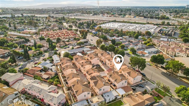 Detail Gallery Image 34 of 39 For 15928 Hunsaker #7,  Paramount,  CA 90723 - 3 Beds | 3 Baths