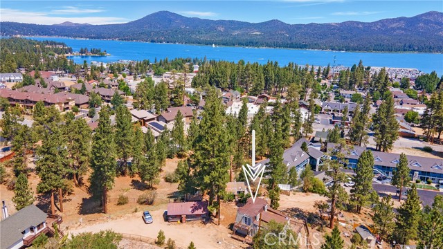 720 Maryland Road, Big Bear Lake CA: https://media.crmls.org/medias/8e3d59b8-a3ce-4017-88af-8df525007262.jpg