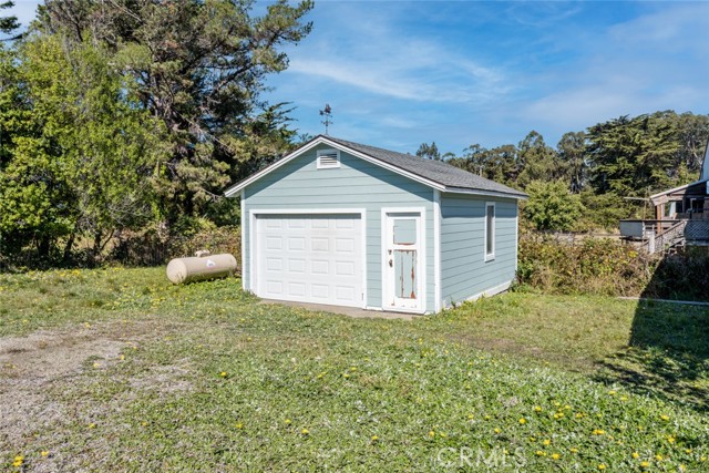 Image 2 of 33 For 15050 Caspar Road