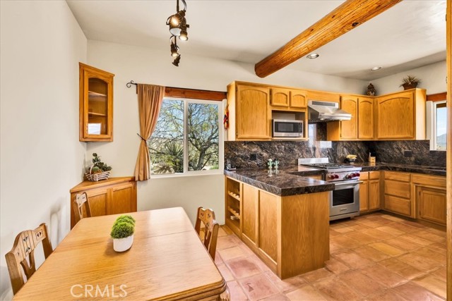 57710 Bandera Road, Yucca Valley CA: https://media.crmls.org/medias/8e3d7fc3-0bad-46f1-b3f2-13c5bf7089af.jpg