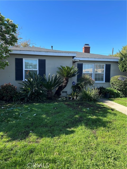 2303 Amherst Avenue, Los Angeles CA: https://media.crmls.org/medias/8e3dbf7e-6fe1-438c-b6cb-8e141a28a66b.jpg
