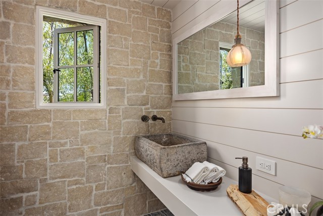 Image 36 of 42 For 31 Monarch Bay Drive